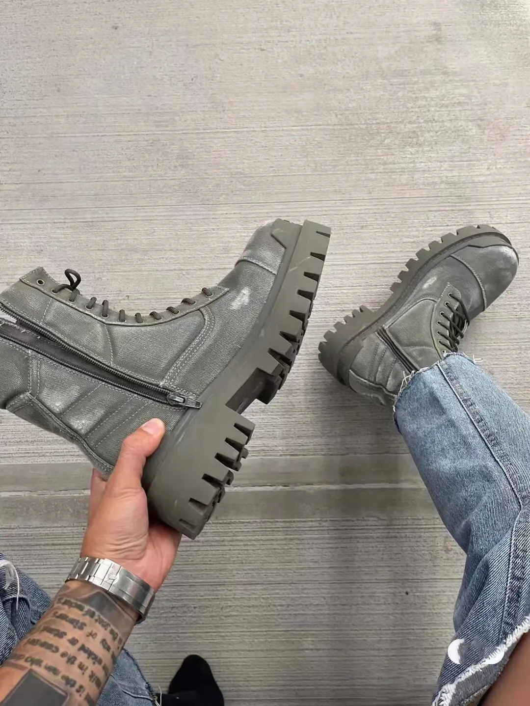 佐々木様】glamb Enemy boots スエード ベージュ サイズ1 - メルカリ