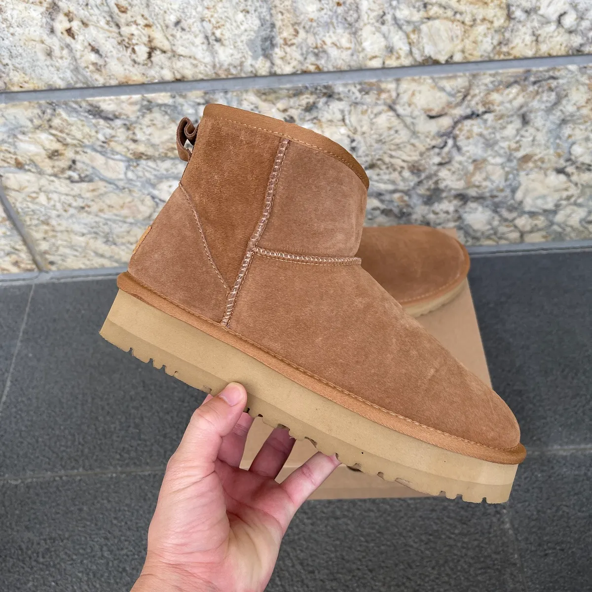 ugly designer uggss fluffy boot australia plattform tofflor ug scuffs ullskor fårskinn päls äkta läder klassiska varumärke casual kvinnor utanför skjutreglaget