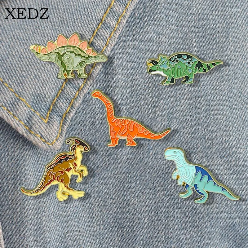 Spille colorate perpuli di smalto di dinosauro colorato personalizzati personalizzati da cowboy backpack battuto badge reggistica per i bambini amici per bambini amici