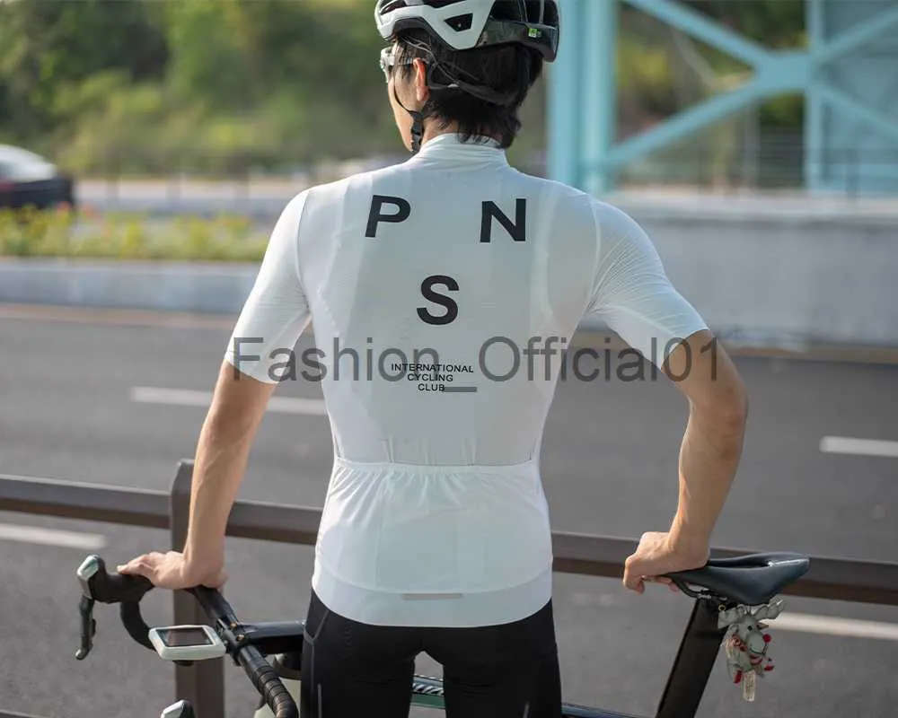 Cycling garments hotsell