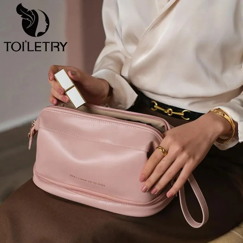 Kosmetiska väskor fodral kosmetisk väska mjuk krämig textur reser dubbel lager stor kapacitet smink väskor för kvinnor toalettartiklar arrangör hangbag 230823