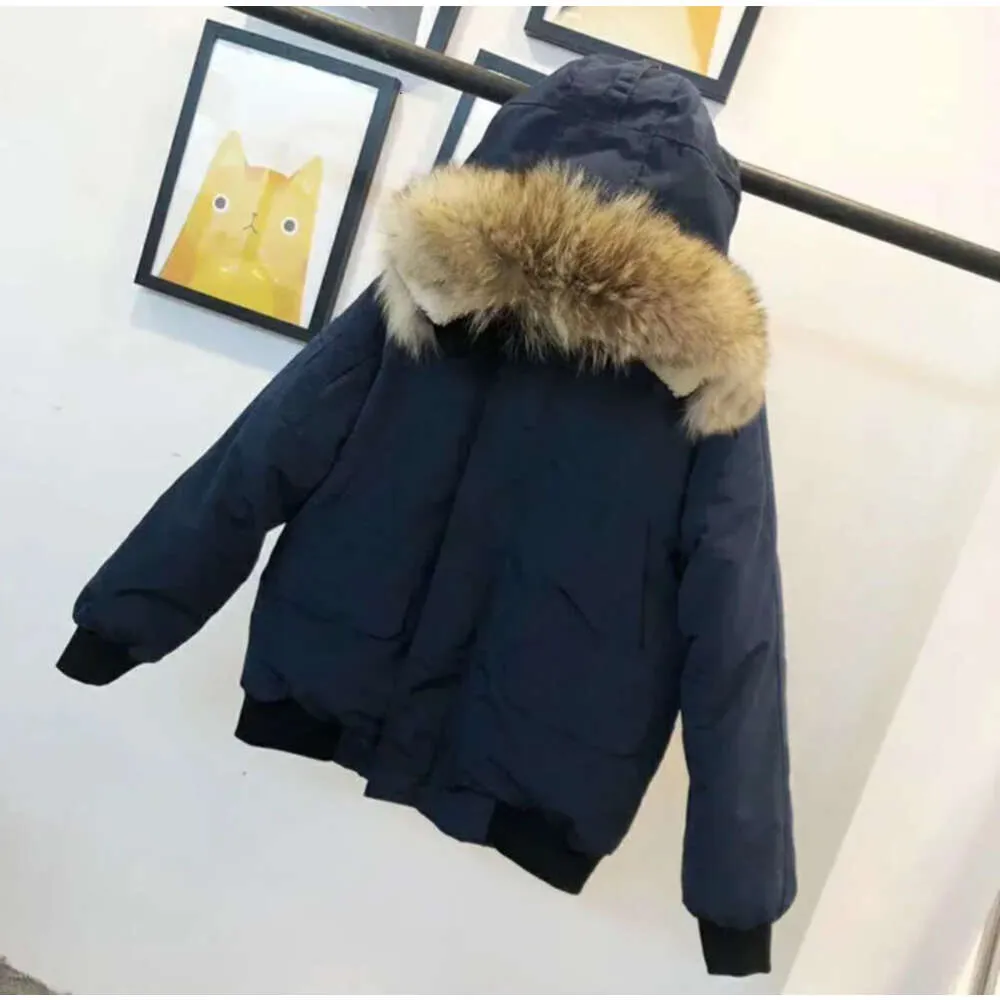 Projektant kanadyjskich koziołów mężczyzn pucha kurtki designerskie kurtki płaszcze wysokiej jakości odzież w stylu mody mody zimowy na zewnątrz 639