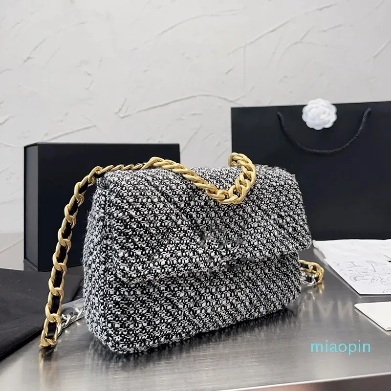 Luxury Tweed Diamond Tweed Crossbody Bag With Metal Chain Stitching Cute Color Winter Tote For Women 10A From Miaopin 82.08 DHgate.Com
