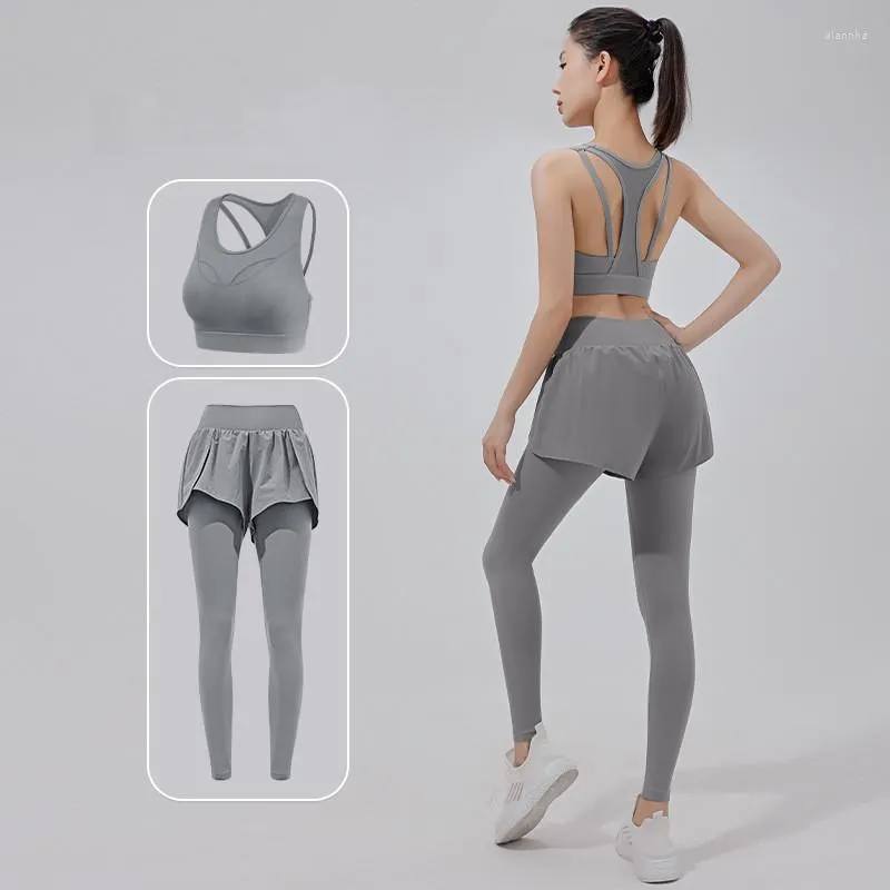 Quick Dry Womens Active Yoga Two Piece Set With Running Pants And Bra For  Fitness, Gym, Pilates, Running, And Sportswear Workouts Ropa Mujer From  Alannha, $24.32