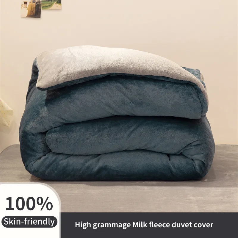 Sängkläder sätter 1 st förtjockas A/B -sidmjölk sammet täcke täcker varm mjuk hudvänlig utan örngott ingen lakan vinter dubbelsidig användning 230823