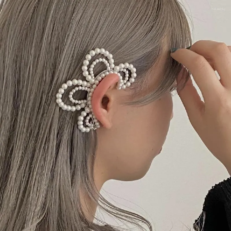 Ryggar örhängen koreanska vintage estetiska pärlblomma pärlor wrap clips örhänge för flicka öron manschett pendientes inget hål y2k tillbehör smycken