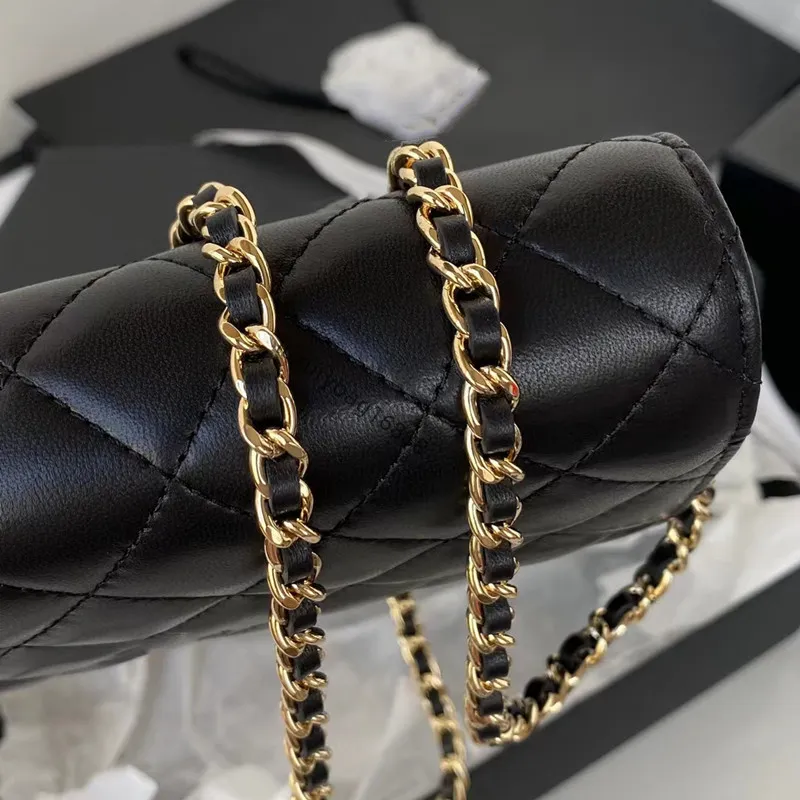 DHgate.com:Black Quilted Leather Small Flap Chain Bag