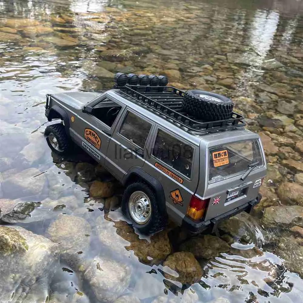 Voiture électrique / RC MN78 Véhicule tout-terrain dur Cherokee Voiture d'escalade tout terrain Modèle spécialisé Voiture évolutive Métal Drive Cadeaux de Noël X0824