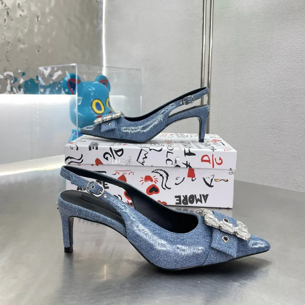 Patchwork denim slingbacks elbise ayakkabıları pompalar kristal süslenmiş kot pantolon sivri uçlu sandalet stiletto topuk kadın lüks tasarımcıları akşam ayakkabı fabrika ayakkabı ayakkabı