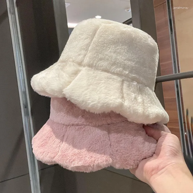 Bérets Chapeau de seau d'hiver pour femmes doux volants doux en peluche feuille de lotus chaud chapeaux de pêcheur femmes filles automne extérieur Panama casquette décontractée