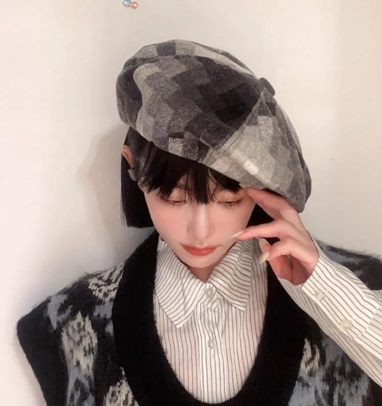 Painters Beret Cotton Patchwork Plaid Hat for Women and Men  display picture 1