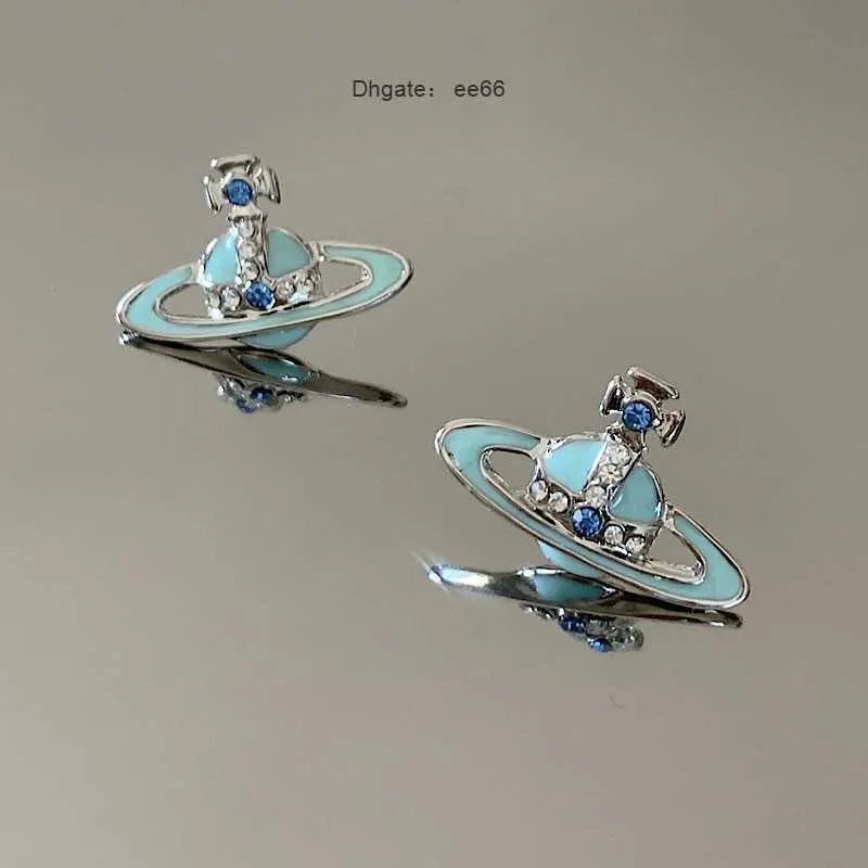 Milk Blue Saturn ~ Light Luxury Super Sparkling Zircon Planet örhängen Feminin stil mångsidig och personlig publikdesign örhängenpiercing 1q3i