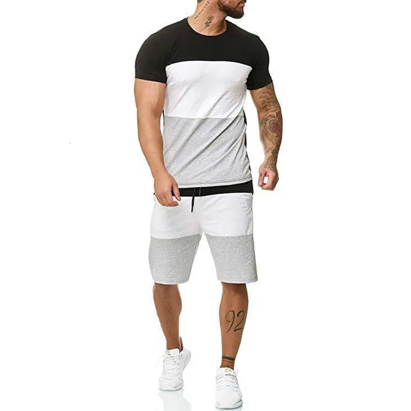 Tracki męskie mody kulturystyka w paski Striped Summer Casual Cool Fajne z krótkim rękawem Sports Graphic Tshirt Shorts Set 230823