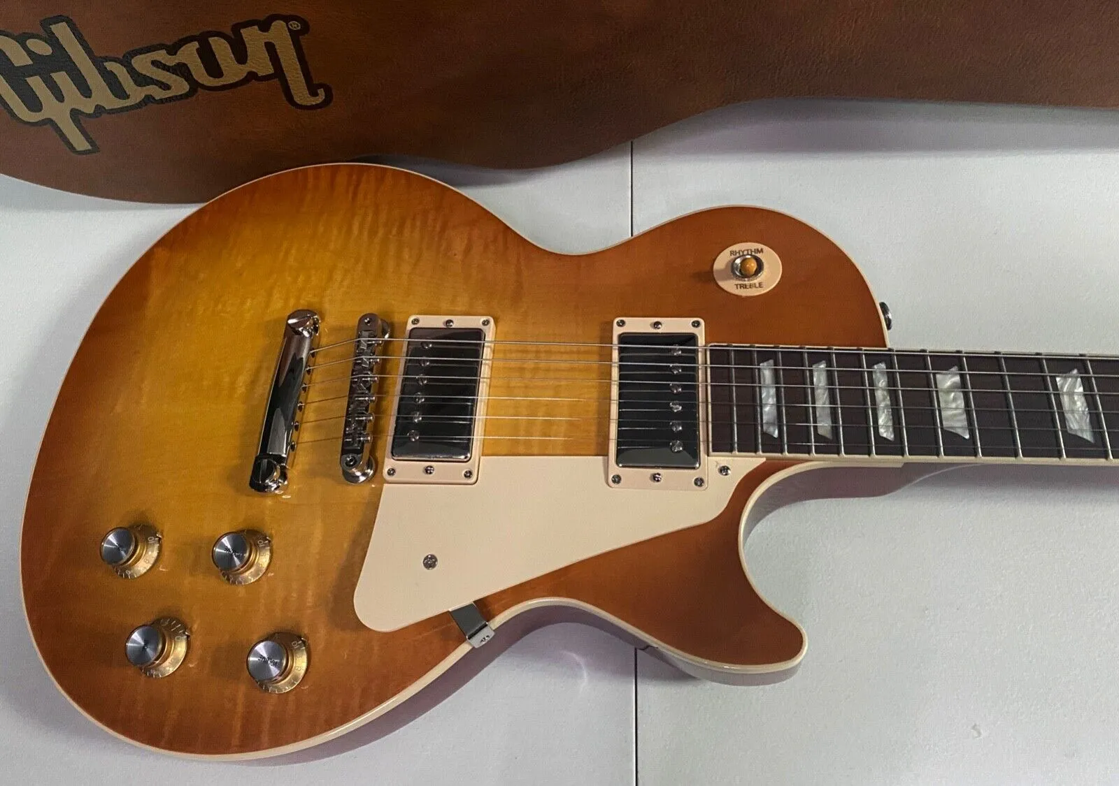 Inte spelad! Paul Standard 60 -talets obekräftade Great Flame Top Save! 9,6 kg elektrisk gitarr som samma av bilderna