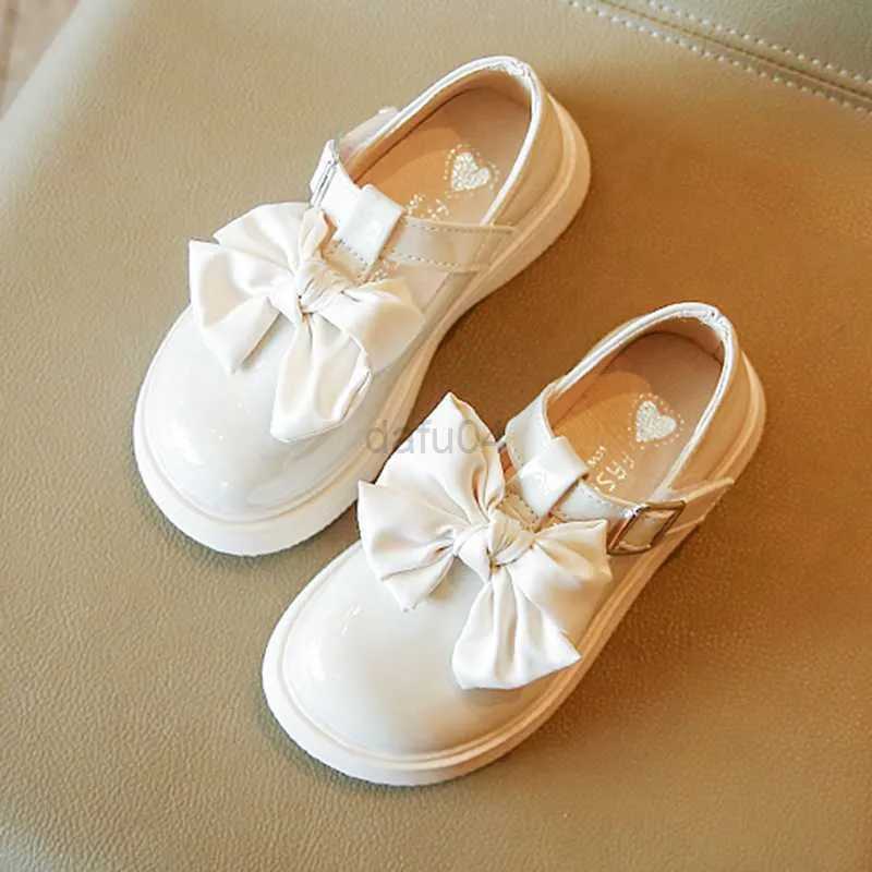 Chaussures plates Printemps nouveaux enfants chaussures en cuir filles princesse Bowknot chaussures simples décontracté mode bébé enfants fille chaussures de mariage L0824