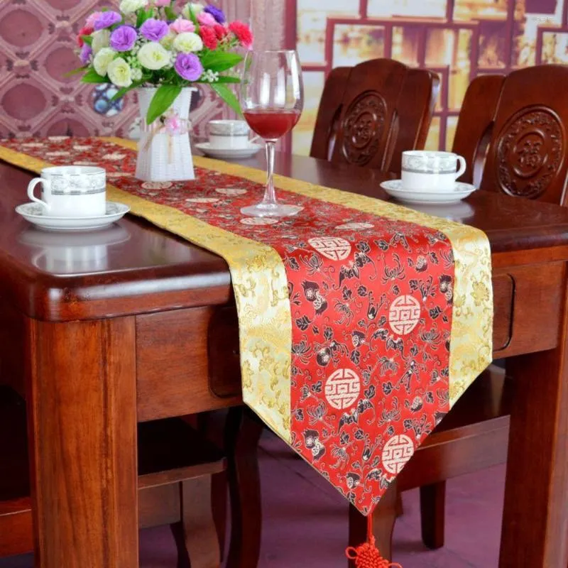 Nappe de Table brodée rouge haut de gamme, Style chinois, pour cérémonie du thé, couverture de mariage, décoration de nappe