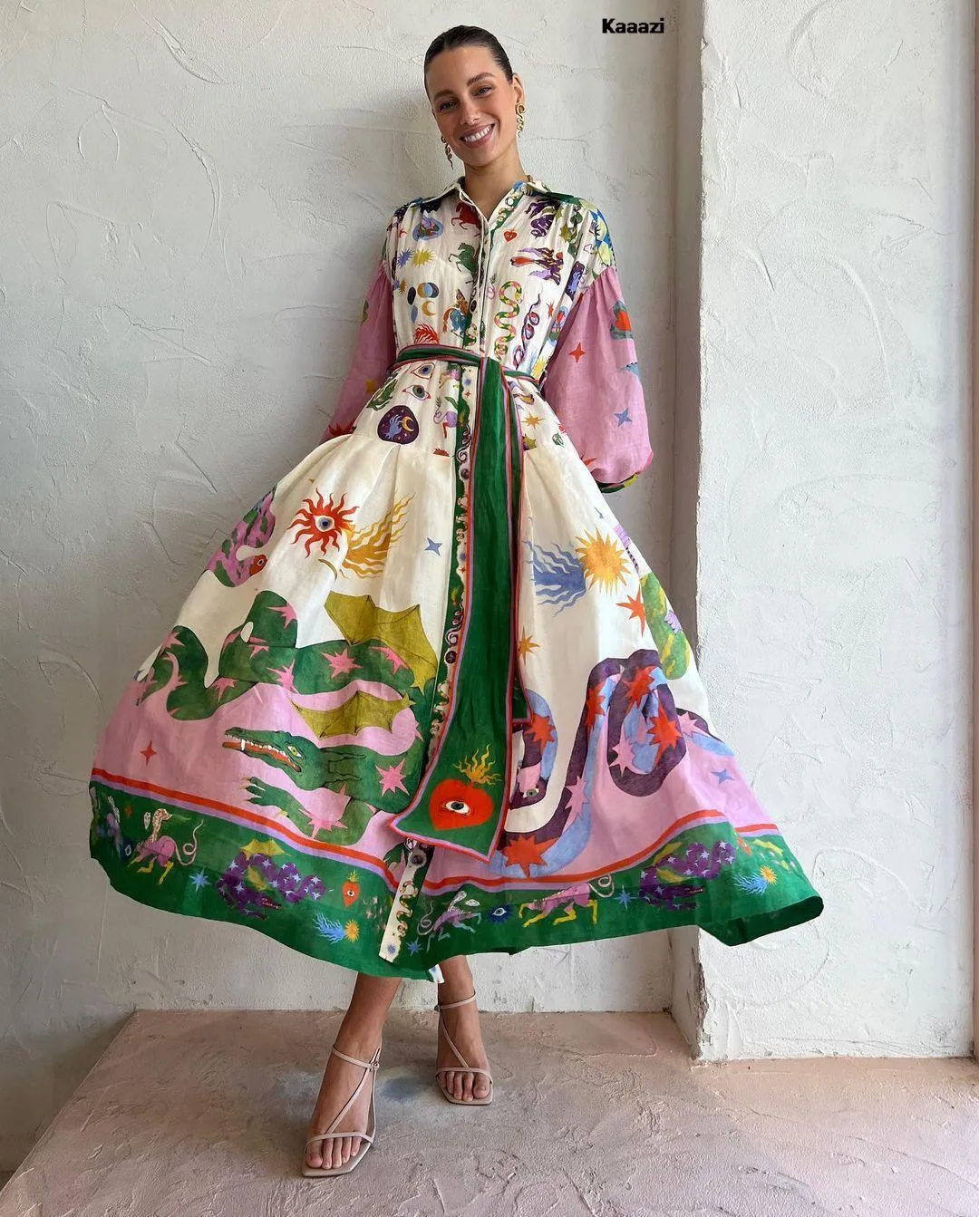 Grundläggande casual klänningar Polo Neck tryckt vintage Lång klänning Princess ärmar Laceup Big Hem Loose Vestidos Fashion Women Elegant Robe 230825