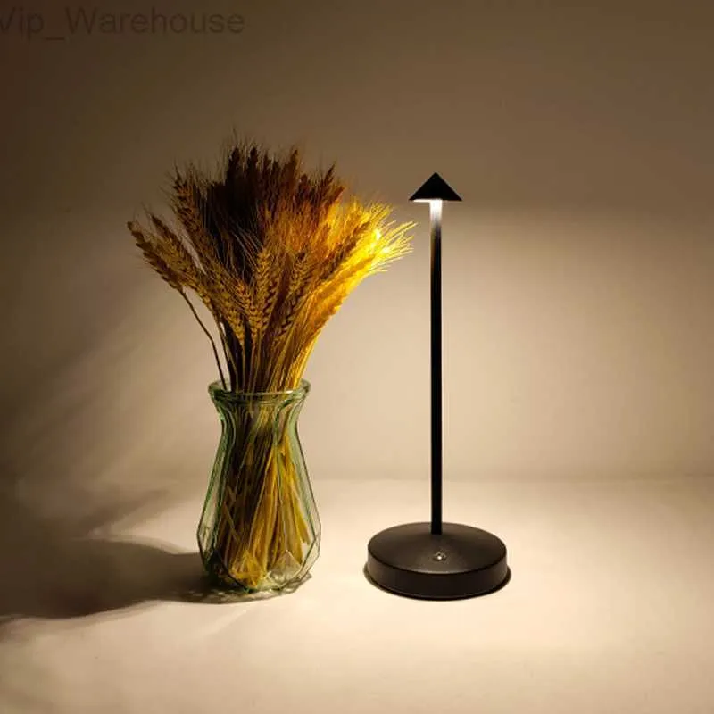 Nordic Luxury Touch Lamp.