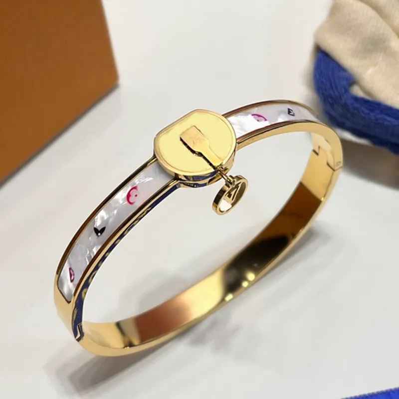 Bracelet de luxe Bracelets en acier inoxydable Bracelet