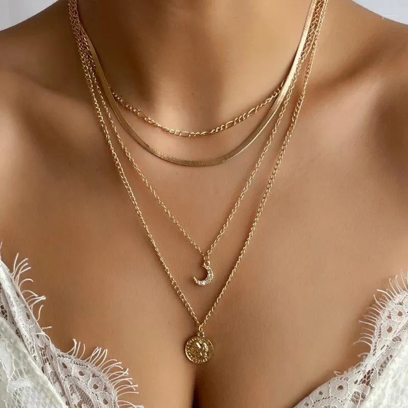 Pendant Necklaces Multilayer Boho Jewelry Crystal Moon Necklace Golden Color Unquie Women Fashion Long Chain Wholesale X0123
