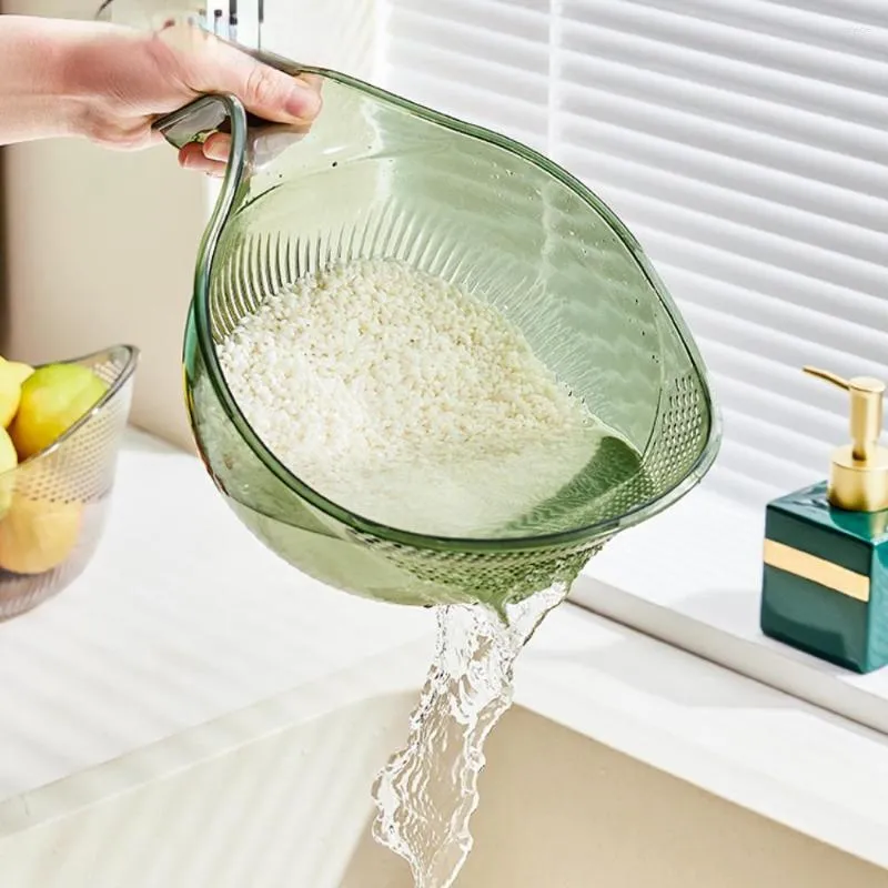 ご飯のふるい流域を洗うボウルは、キッチンの家庭用フルーツ排水バスケットツールを漏れません
