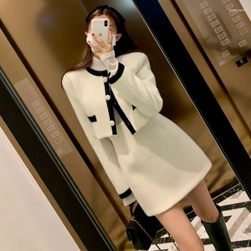 Work Dresses Celebrity Lady Elegant Black White 2 Piece Suit Fall Winter Fashion Short Jacket Coat&Mini Skirt Sets Contrast Color 2pc