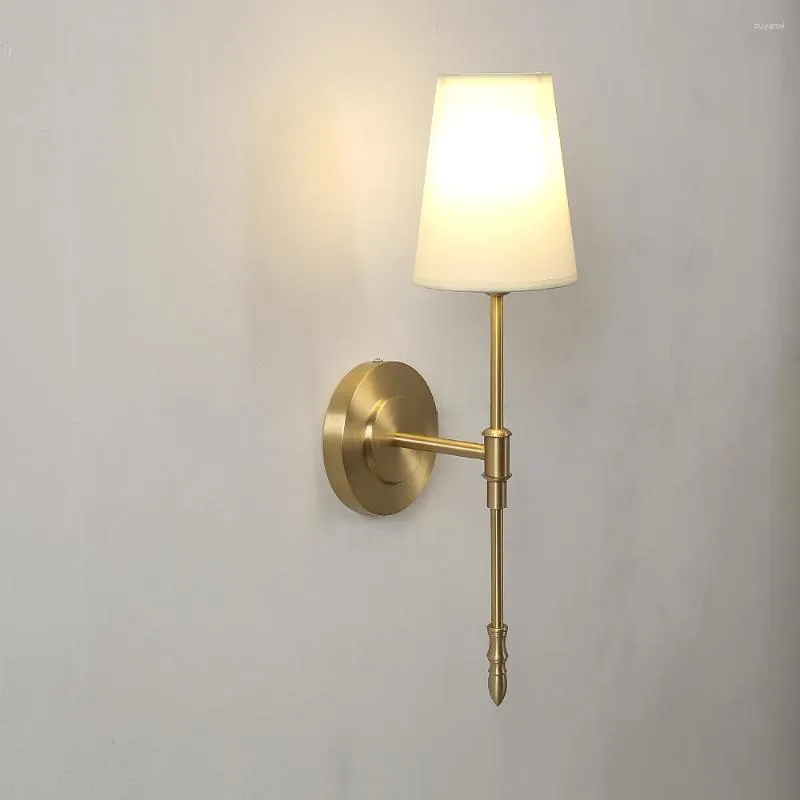 Lampade da parete Lampada in bronzo nordico per specchio da bagno Camera da letto Corridoio Scale Sconce moderna Apparecchio per interni Luci a LED decorative