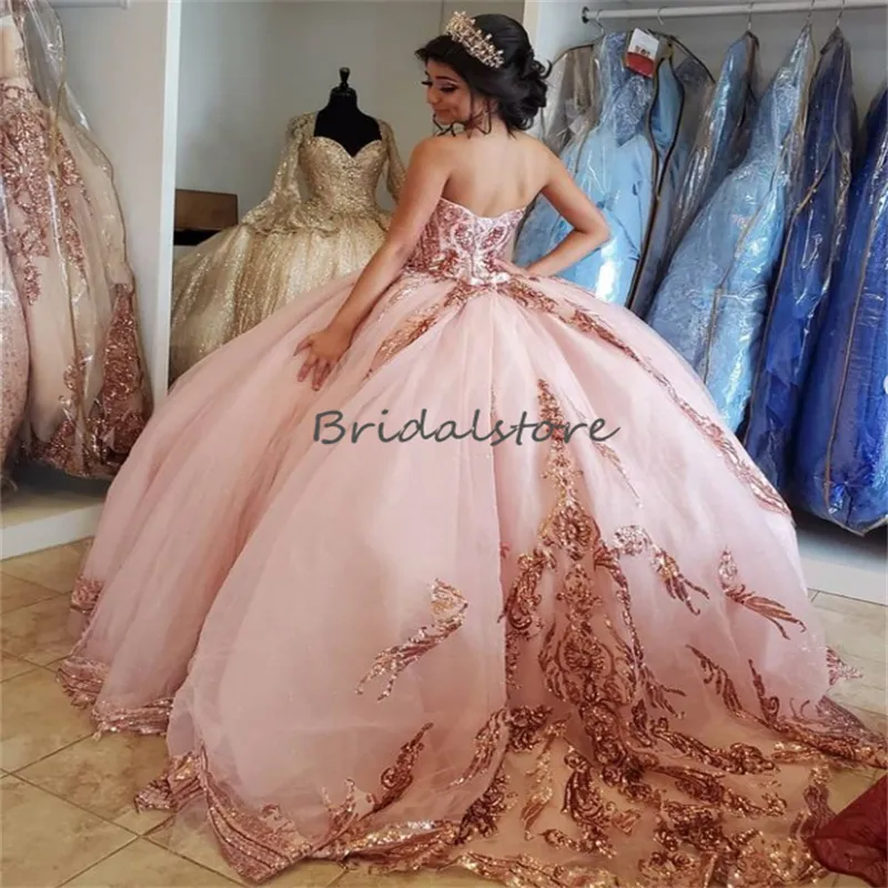 Bling Pink Quinceanera Kleider 2023 Luxe Sweetheart Puffy Tüll Geburtstagskleid Sparkle Charro Vestidos Para Xv Anos Sweet 15 formelle Anlässe Abschlussball Party Tanzkleid