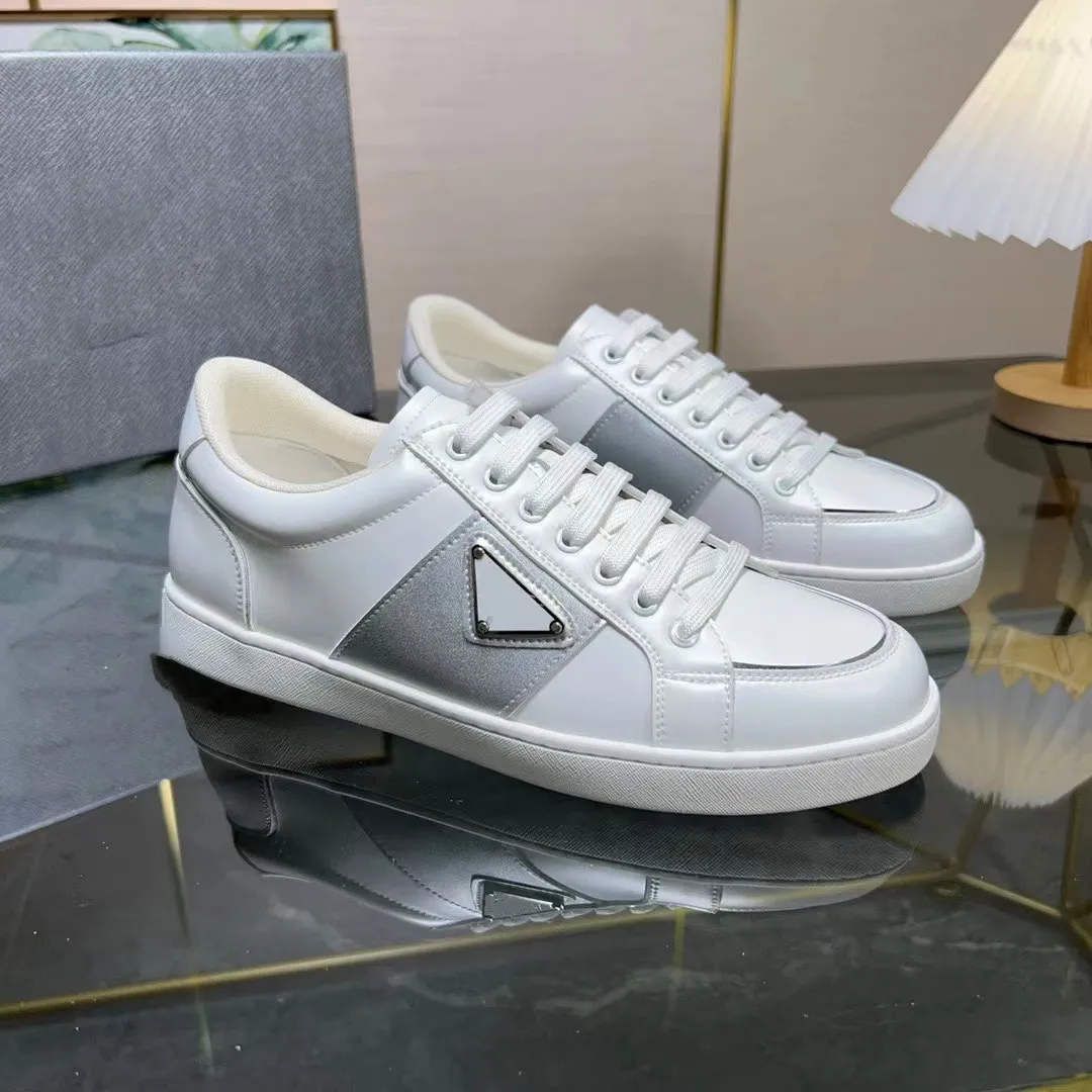 Luxe 23S/S Blanc En Cuir De Veau Brossé Baskets Chaussures De Haute Qualité Marques Confort Extérieur Triangle Formateurs Hommes Marche Occasionnelle EU38-45 02