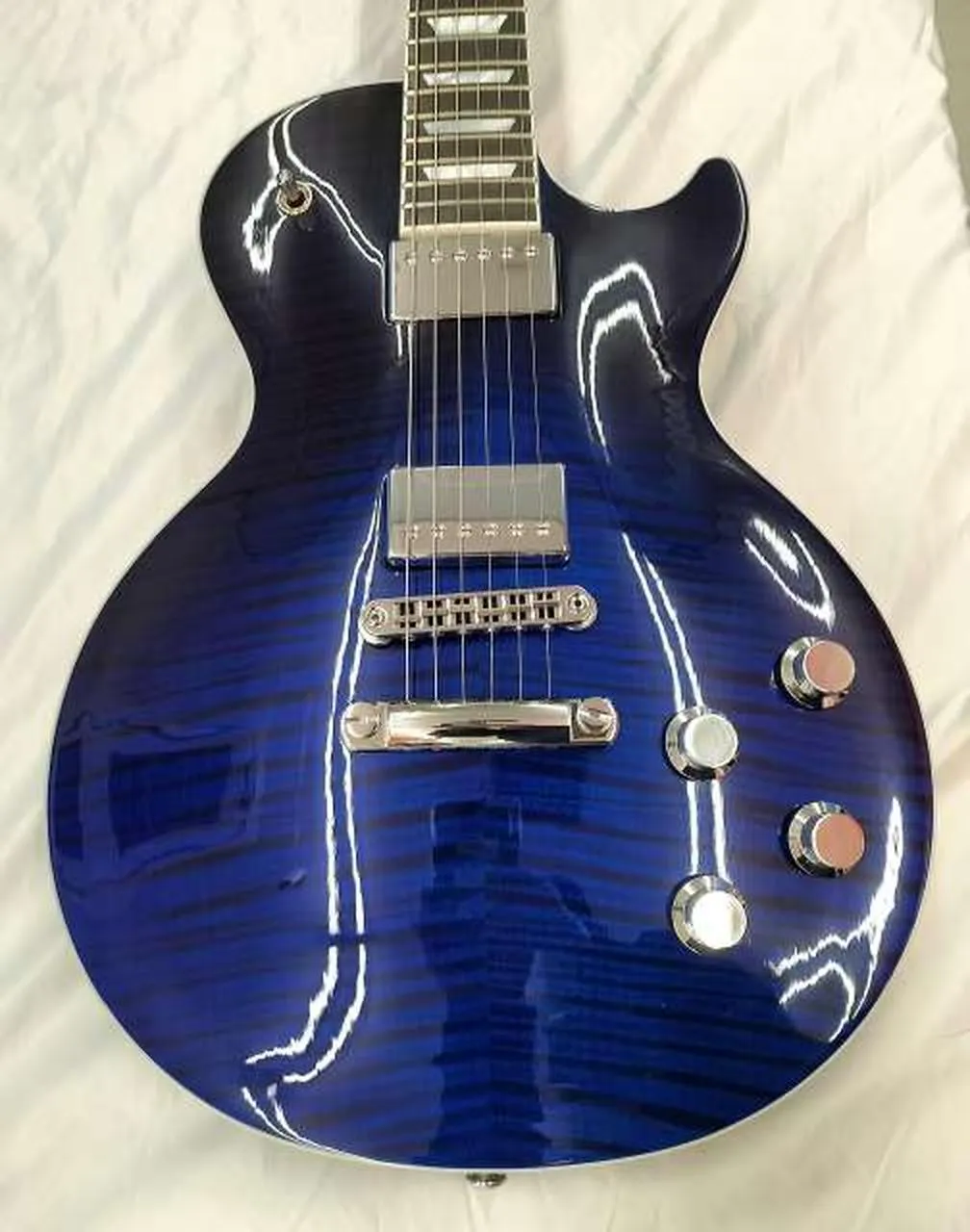 Les P-STD HPII Cobalt Fade Electric Guitar som samma av bilderna