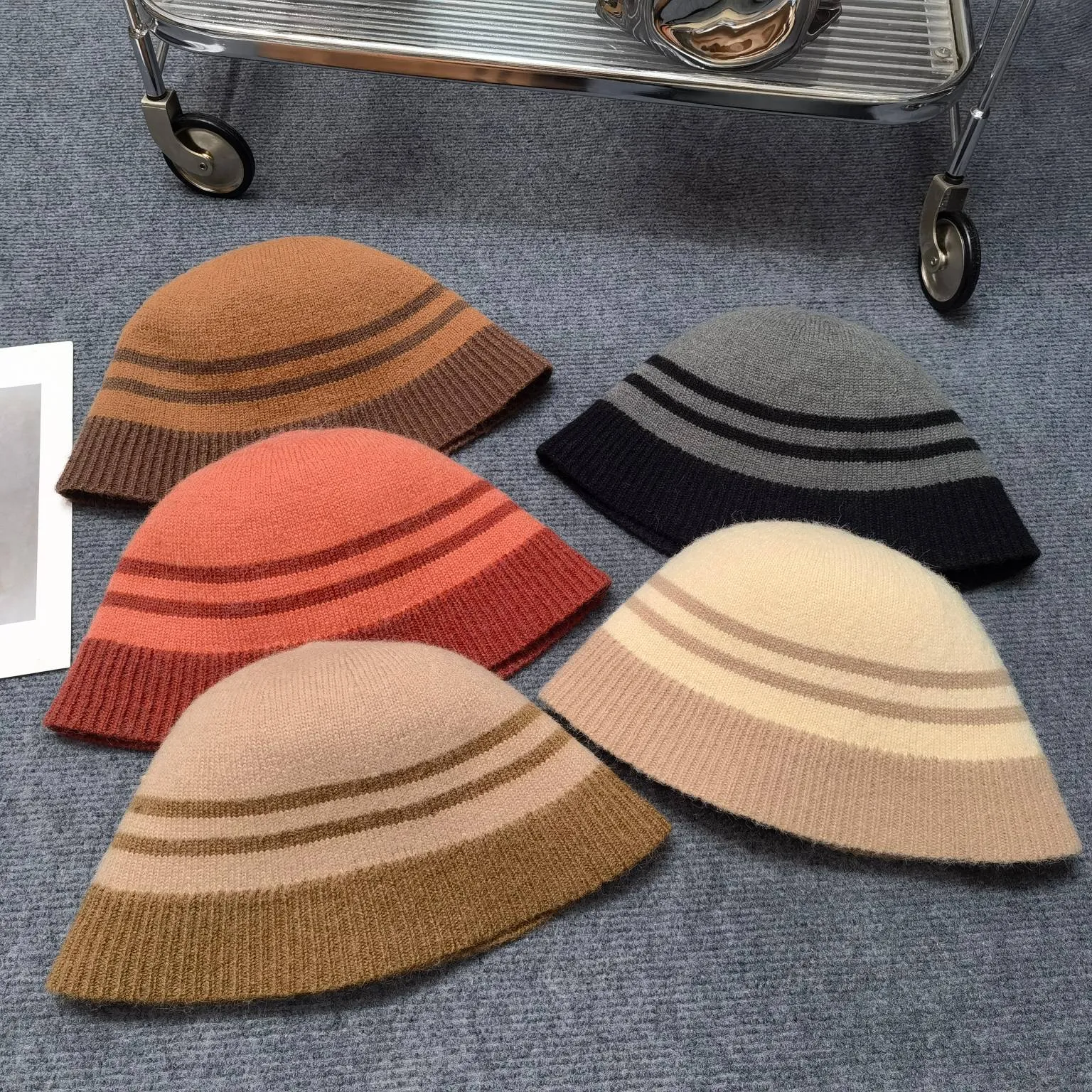 2023 invierno más nuevo hermoso color prendas de punto sombreros de bola camionero sombrero de diseñador de lujo gorra de camión de moda americana sombreros de béisbol casuales