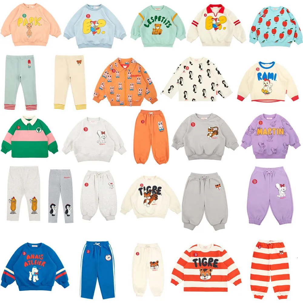 Set di abbigliamento Felpa per bambino coreano Bebe Marca Cartone animato stampato Cute Kid Girl Boy Maglioni T-shirt a maniche lunghe Bambini Leggings Vestiti 230825