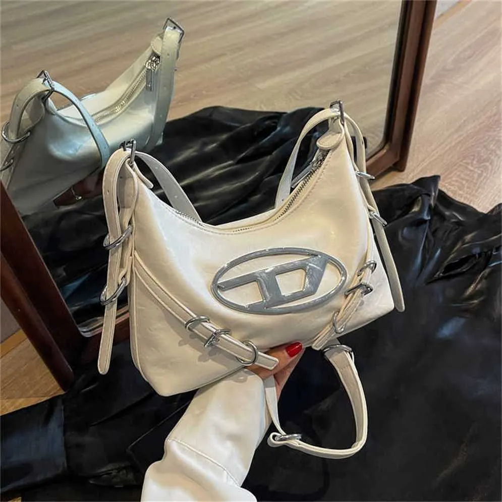 Kleine mode geplooide ontwerptas 2023 nieuwe zomer eenvoudige kleine vierkante tas High Sense Casual crossbody tas voor dames Zie 50% korting in de outlet online