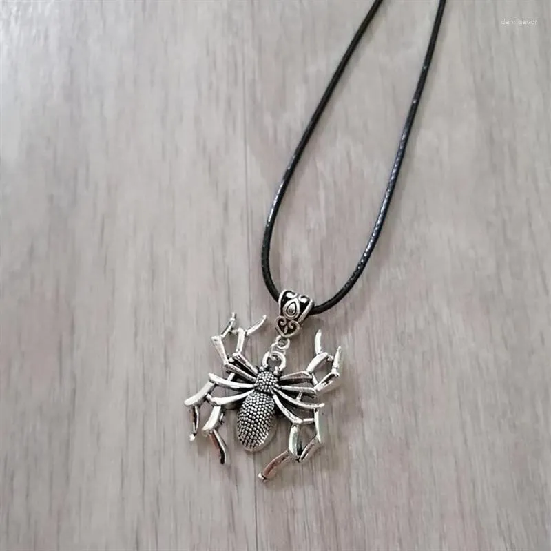 Hanger Kettingen Spider Zwart Koord Gothic Ketting Charm Heks Sieraden Vrouwen Gift 2023 Delicate En Mooie Groothandel Verklaring