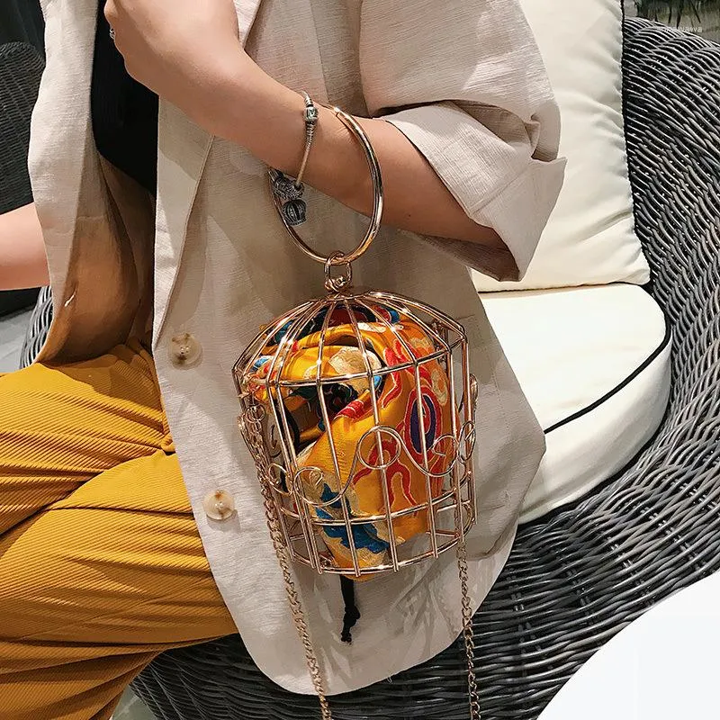 أكياس مسائية على الطراز العرقي على الطراز العرقي Bird Bird Bag Bag Women's Metal Metal Hollow Gold Hand Handbags Chain Counter Counter