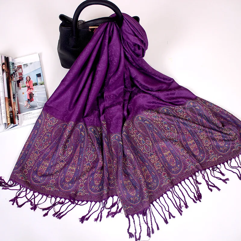 Scarves Paisley Jacquard Women Scarf Bohe Style Floral Printed Pashmina Ethnic Fringed Travel Warm Winter Silky Long Shawl 230825