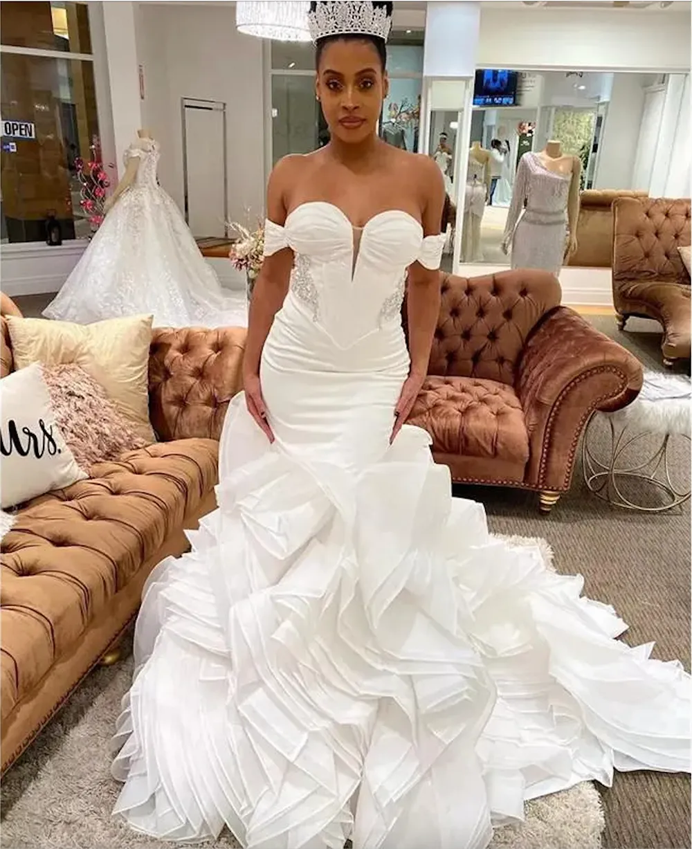 Prachtige Grote Maten Zeemeermin Organza Trouwjurken Bruidsjurken Hofsleep Off-shoulder Met kralen gelaagde ruches robe de mariee Tweede receptiejurk