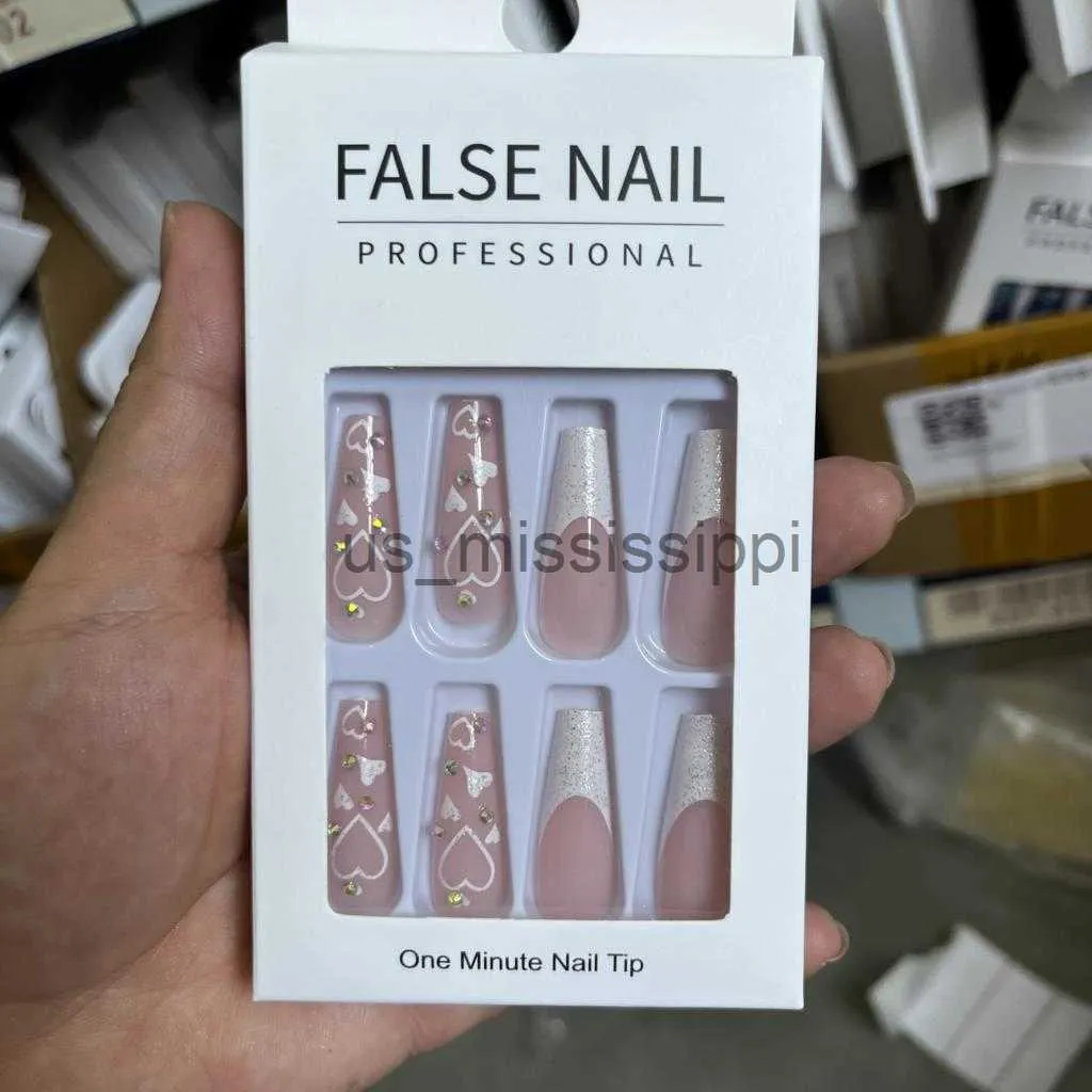 XL False Nails Buying Guide: Acrylic, Detachable & Press-On Tips