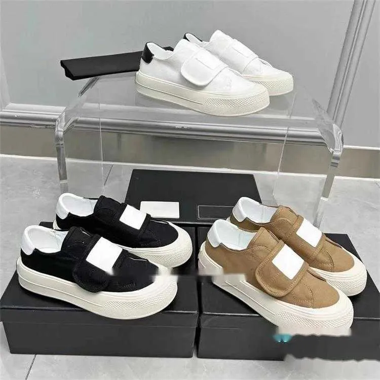 Channe Chanellies Chaussures Designer Casual Chanelliness Chaussures Femme Sneakers Round Head Platform Shoes Hook Bloop Blanc Black Trainers Sandales Vintage