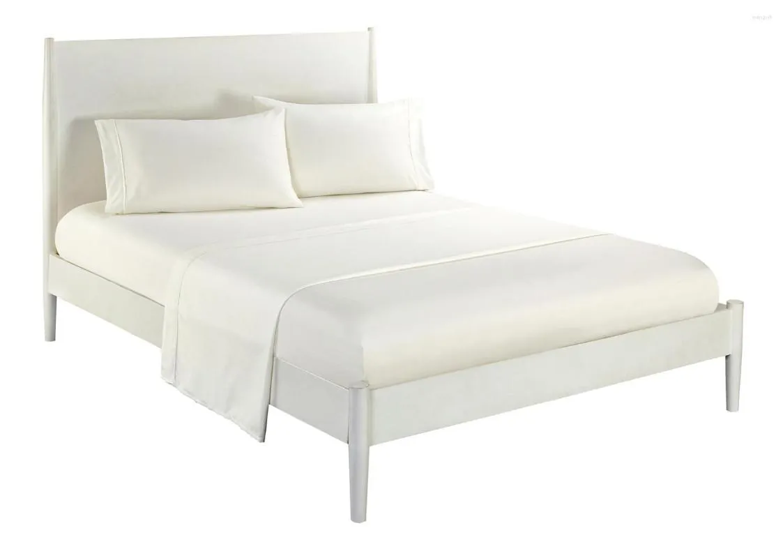 Sängkläder set Microfine Four-Pieces Passar Solid Color Big Size Simple European Style Set