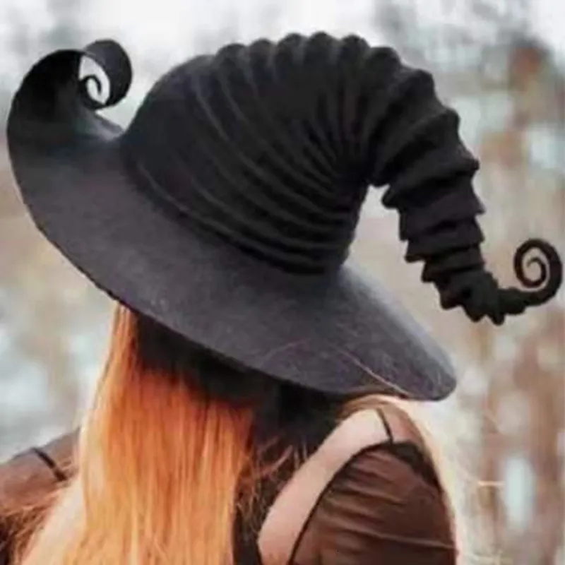 Breda Brim Hatts Bucket Fashion Angled Witch Hat Steeple Wizard Stor Ruched Creative Women Costory Accessory för Hallowee 230825
