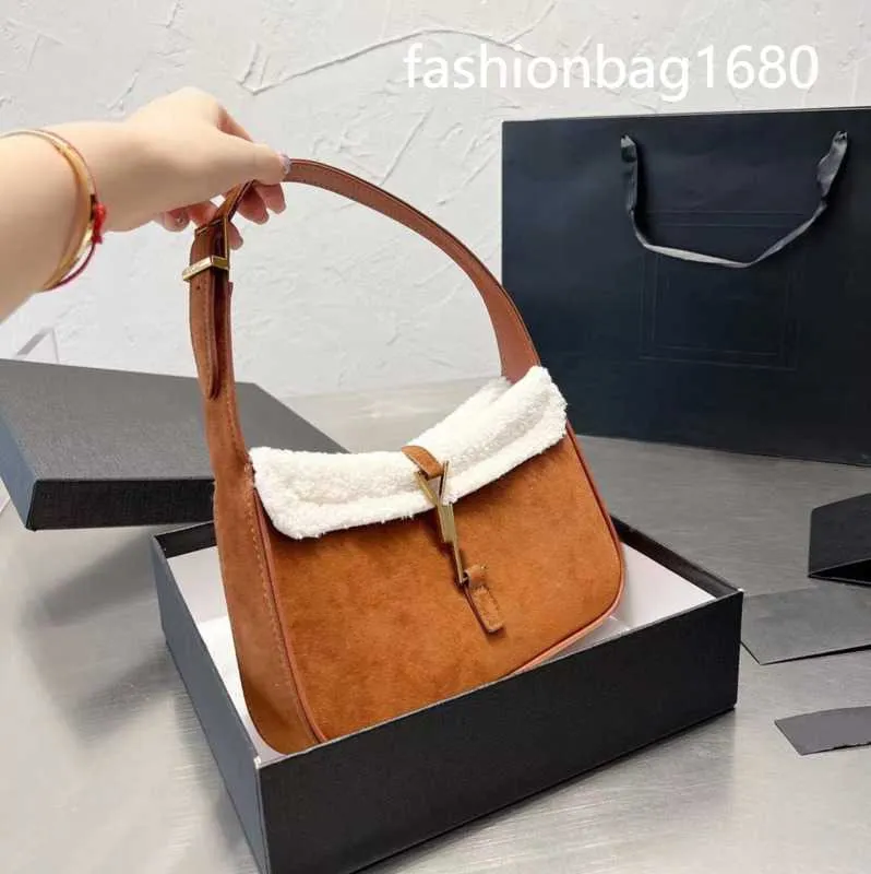 Borse da sera Totes Borse a tracolla da donna di nuova moda Borse ascellari da donna Borsa a portafoglio classica in pelle scamosciata con pelliccia Alta qualità