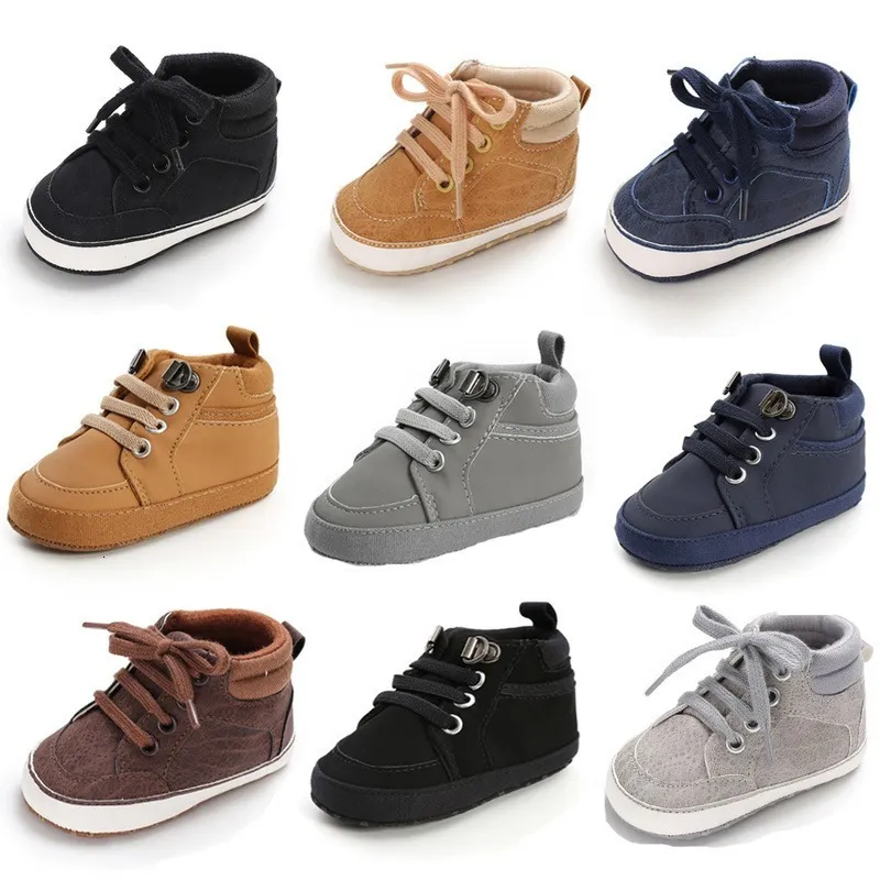 First Walkers Baby Shoes Boy Born Born infant toddler casual comfor cotone sole antislip pudle cuoio striscia criccale mocassini 230825