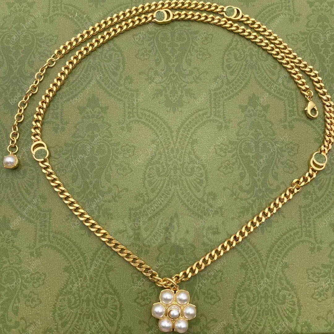 Collane con ciondolo a forma di fiori classici a forma di perla Collane a catena firmate da donna in oro 18 carati per gioielli regalo per feste