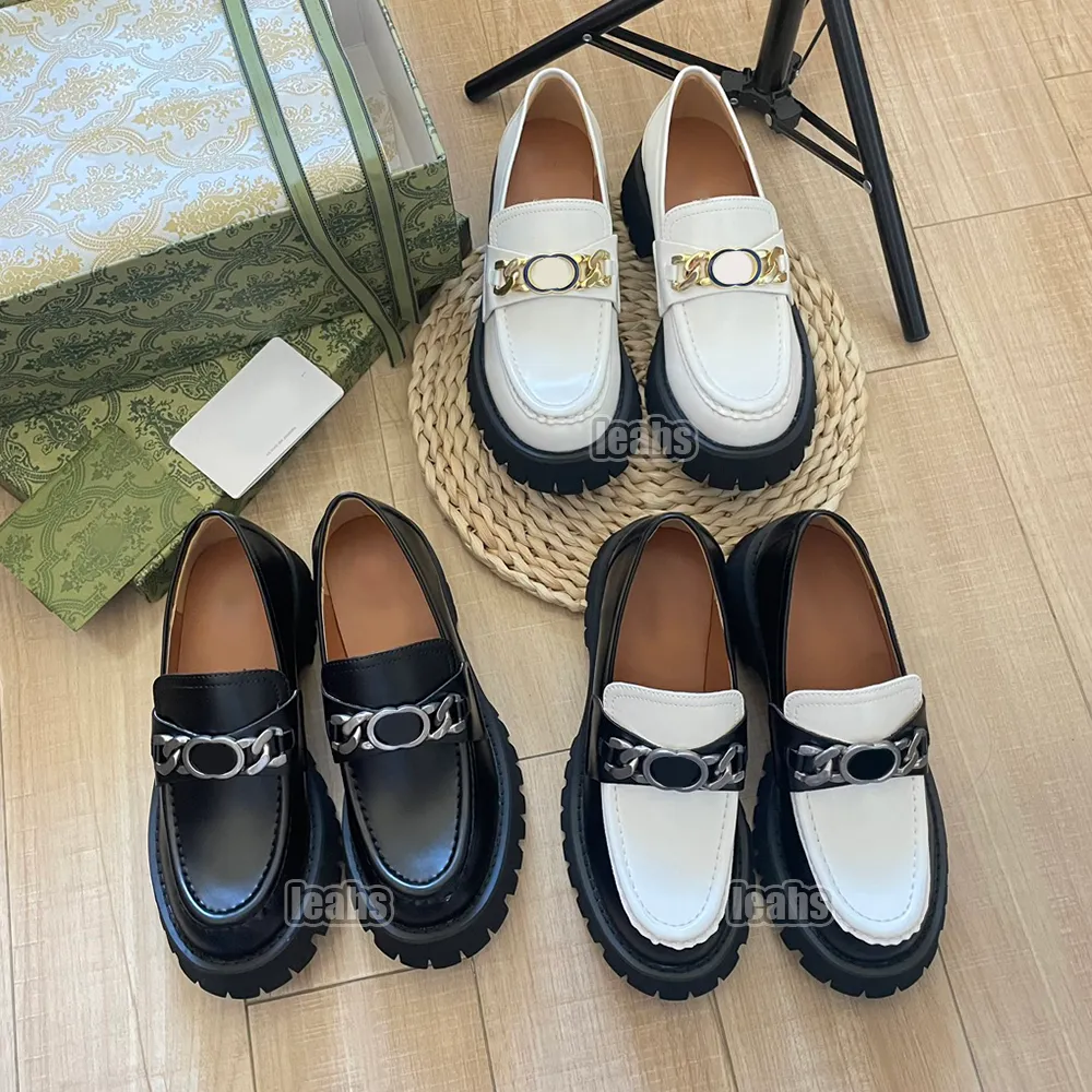 Chaussures de créateurs Baskets des chaussures Chaussures de créateurs pour femmes Mocassins bottes classiques femmes chaussures habillées plates peau de vache authentique boucle en métal dame chaussure décontractée en cuir