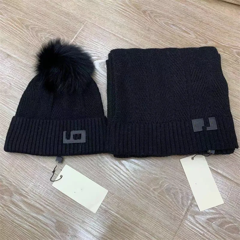 2023 Ny Winter Hat Scarf Set Fashion Men's and Women's Letter Designer Hat Plaid Sticked Skull Hat Winter Beanie Hat11