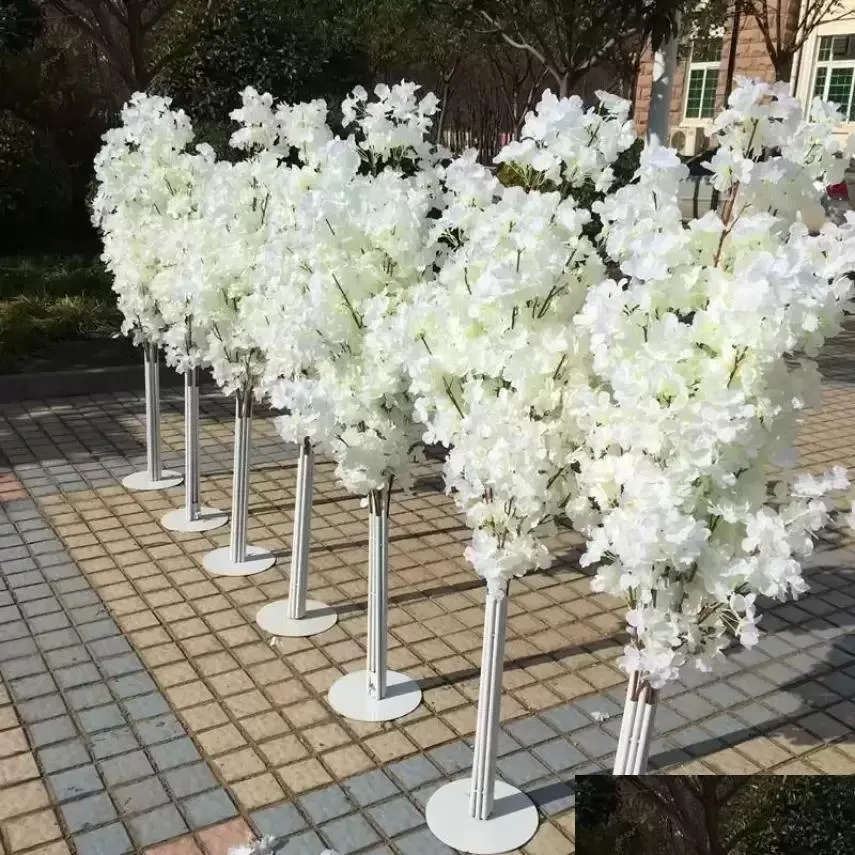 Guirnaldas de flores decorativas Decoración de boda 5 pies de altura 10 piezas / lote Slik Árbol de flor de cerezo artificial Columna romana Camino conduce Fo Dhday