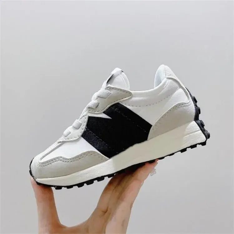 Fashion Luxury Toddlers Kids Shoes New Designer Boys Girls Running Shoes Children Sneakers Shoe Baby Trainers Outdoor Sports Sneaker