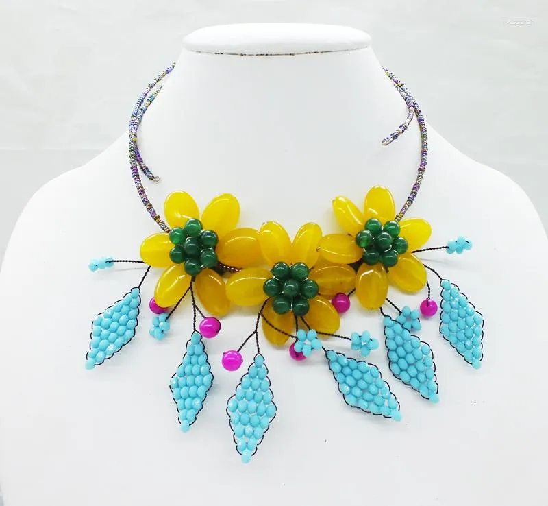 Choker Classic Charm Semi-Precious Stones Weaving Flower Necklace19 "