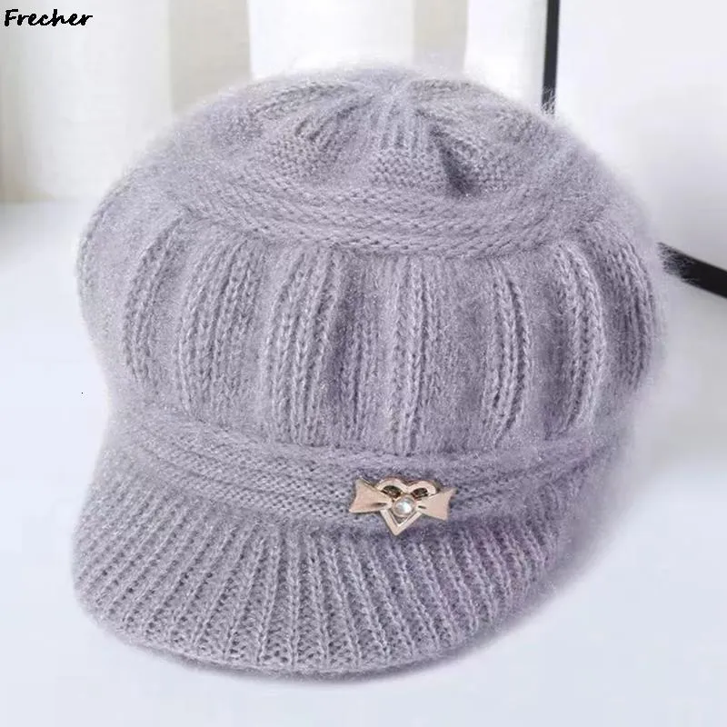 Berets Super Warm Mother's Hat Winter Wool Cap Ladies Rabbit Fur Visors Berets Hats Thickened Plush Painter Caps Soft Women Hats 230826